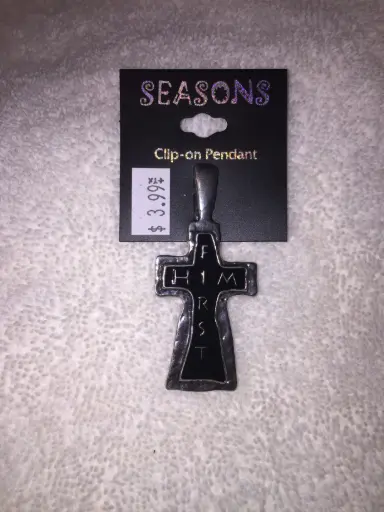 [XCR07] Him First Cross Pendant